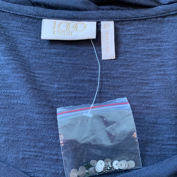 Womens 2x Logo Lavish top. Steel grey. NWT - Picture 7 of 9